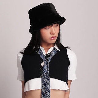 Nón lông trắng đen FUR BUCKET HAT