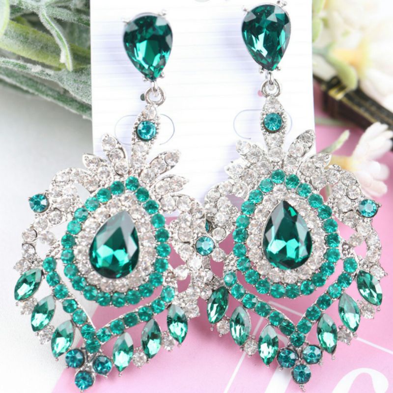 khuyên tai đá lấp lánh bản to hầu đồng dạ tiếc cài mấn