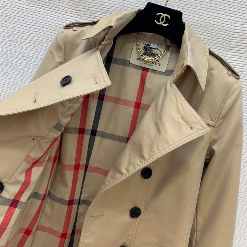 Áo khoác mang to dáng dài vừa thương hiệu Burberry BBR cao cấp
