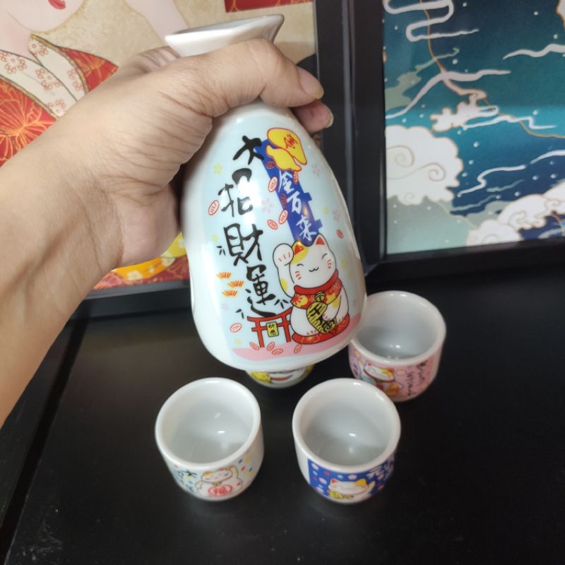 Bộ 1 bình 4 ly uống sake loại bình to 300ml