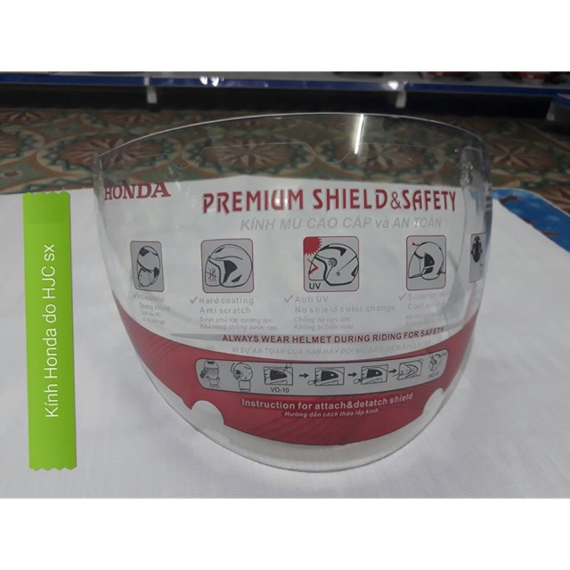 Kính mũ honda.