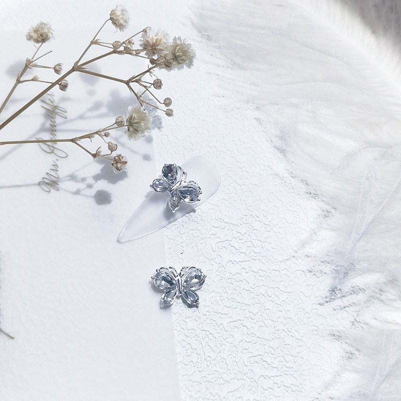 charm trang trí nail mã buom