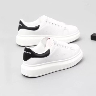 Giày sneaker nữ