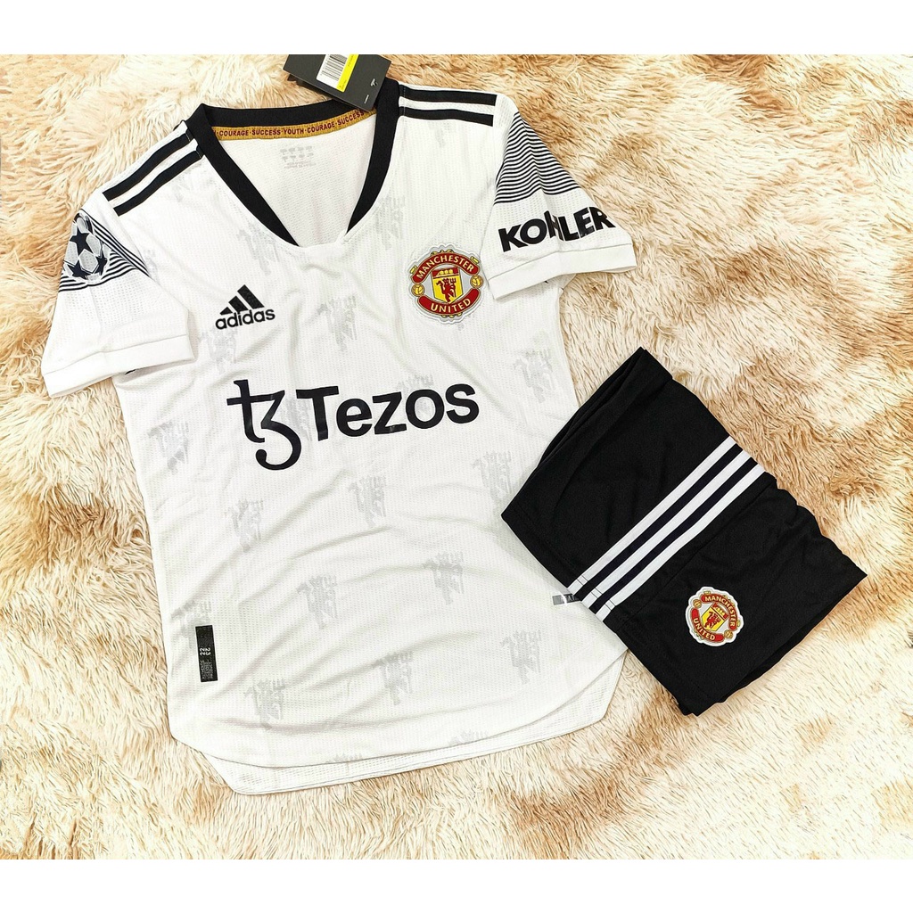 Bộ Quần Áo Clb Bóng Đá MU Manchester United Manutd Trắng Logo Thêu T3 Tezos Quần Đen Mới Nhất 2022 !