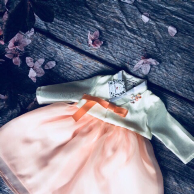 Hanbok cho bé