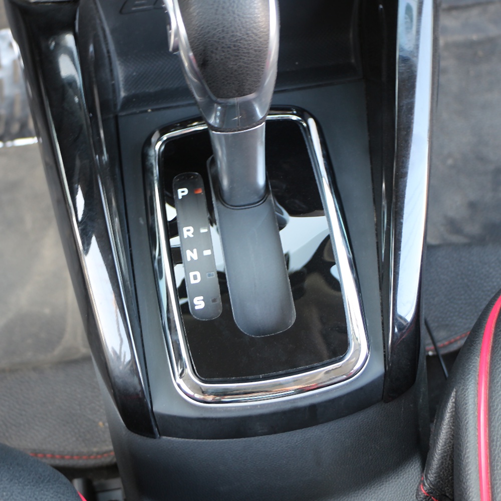 Miếng Dán Trang Trí Bảng Cần Số Cho Xe Hơi Ford Ecosport LHD AT 2018 2019 2020