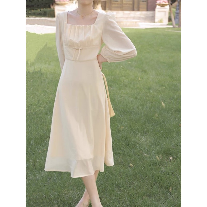 Đầm cổ vuông nhẹ nhàng đơn giản style Hàn Quốc | BigBuy360 - bigbuy360.vn