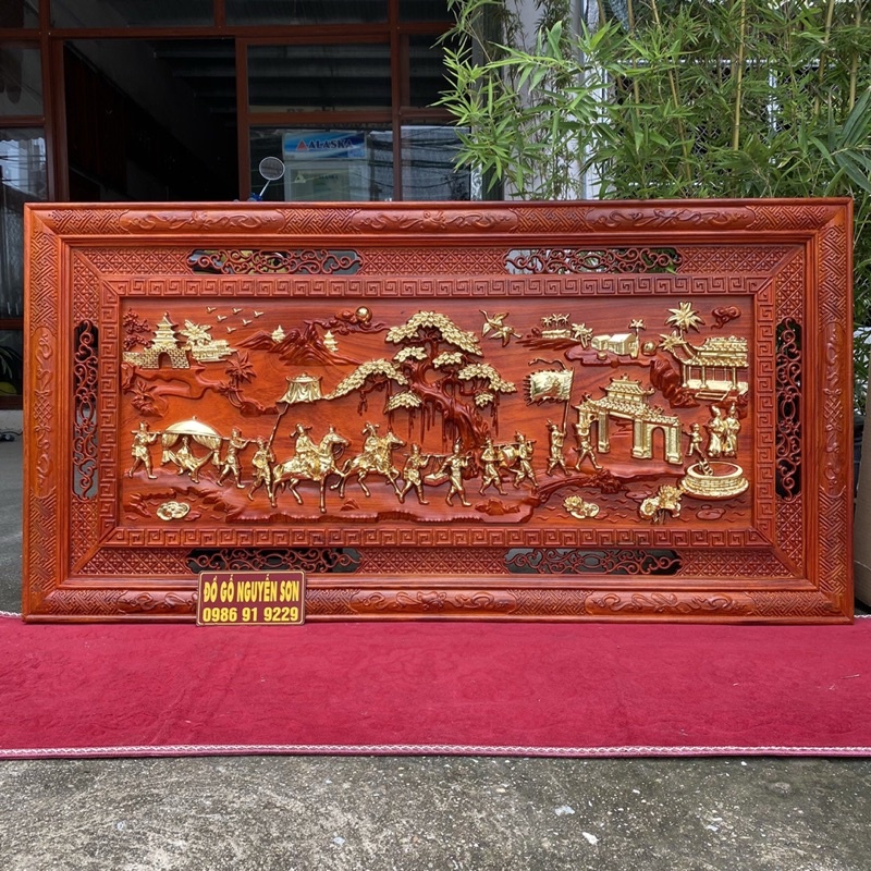 Tranh gỗ vinh quy bái tổ 79 x 155cm