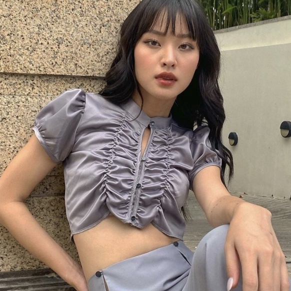 Áo crop phi HeartBurn xám