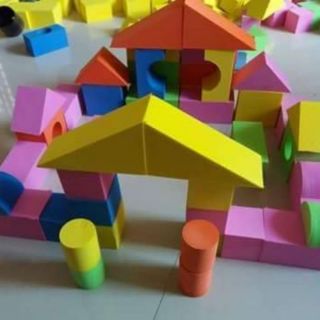 Xốp hình khối, xốp gạch xếp hình cho bé.