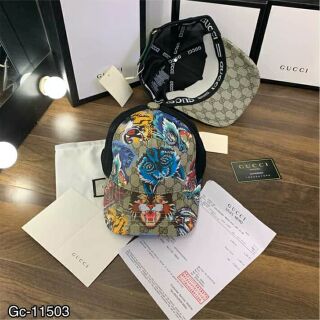 Mũ lưỡi trai hình động vật