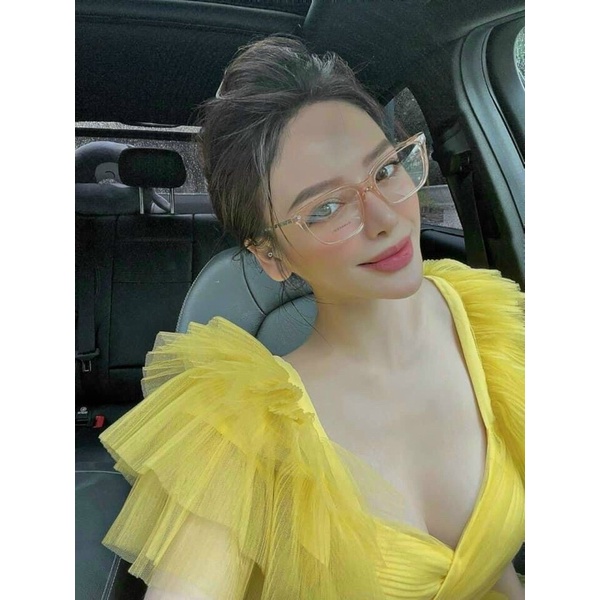 Kính bbr màu tím môn xinh lắm ạ