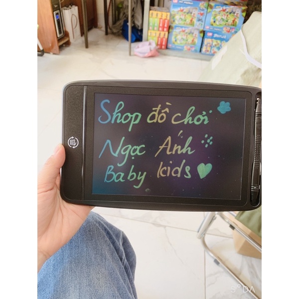 bảng vẽ điện tử đa sắc màu cho bé màn hình 8.5 inch tự xóa chỉ bằng một chạm