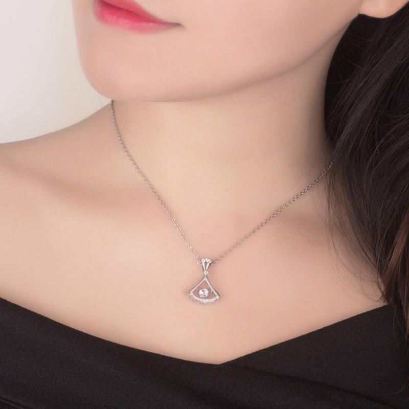 XiaoboACC Vòng Cổ Thép Titan Mặt Hình Quạt Đính Đá Zircon - 38CM+6CM