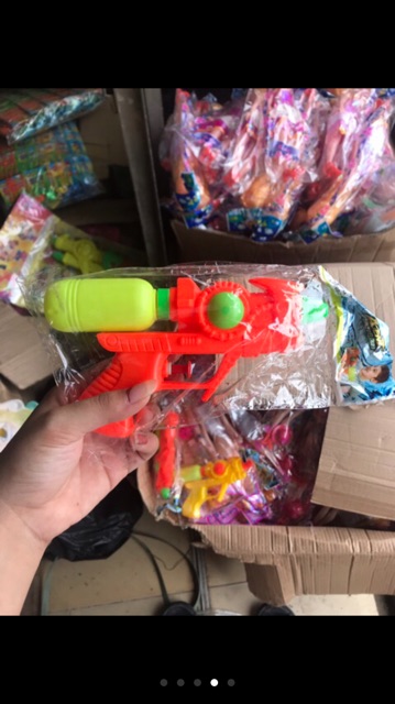 Súng nước trẻ em