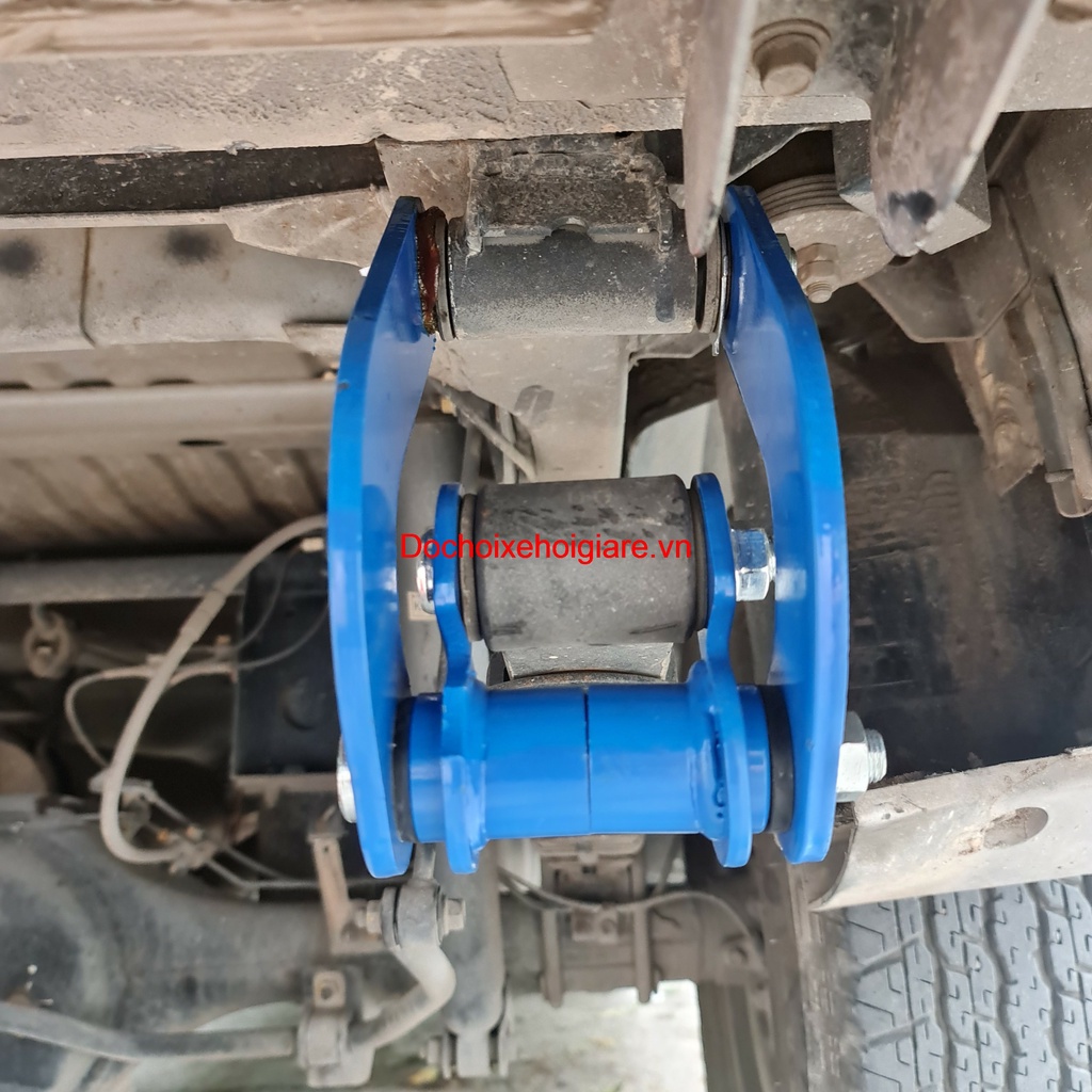 Cùm nhíp chống giật xóc độ êm xe Ford Everest 2005-2014