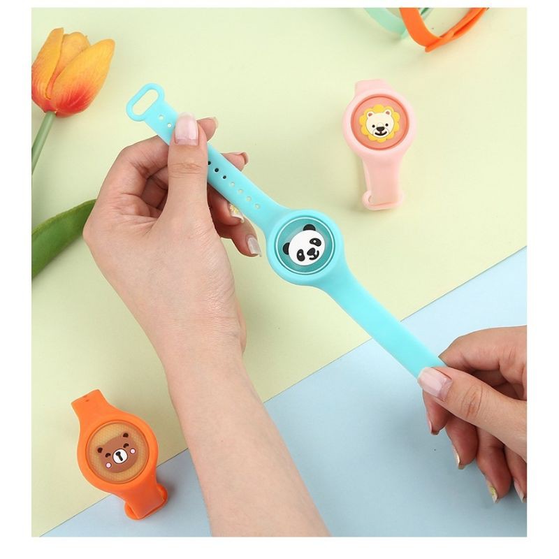 _ Đồng Hồ Tinh Dầu Chống Muối Dây Silicon_ Hình Động Vật _ Đèn Phát Sáng