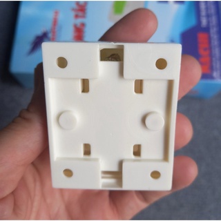 Công tắc điện bấm bật bóng đèn Nachi C1