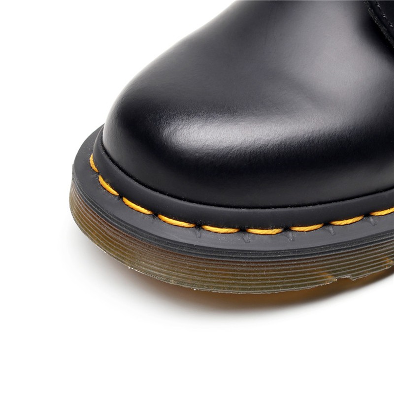 Giày bốt Martin Dr. Martens Air Wair 1490 thiết kế cá tính cho cặp đôi