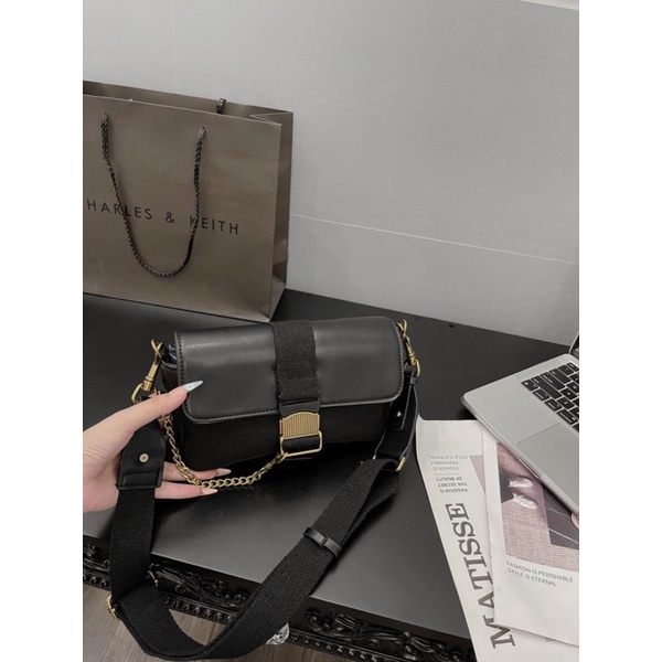 Túi xách nữ khoá bấm size 22cm hot 2022