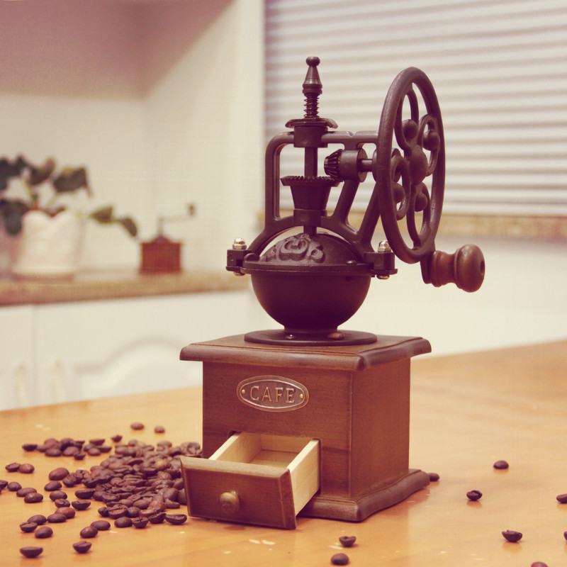 Máy xay hạt cà phê bằng tay phong cách cổ điển