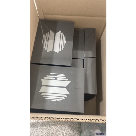 Album ảnh BTS proof (kèm hoa giấy concert)