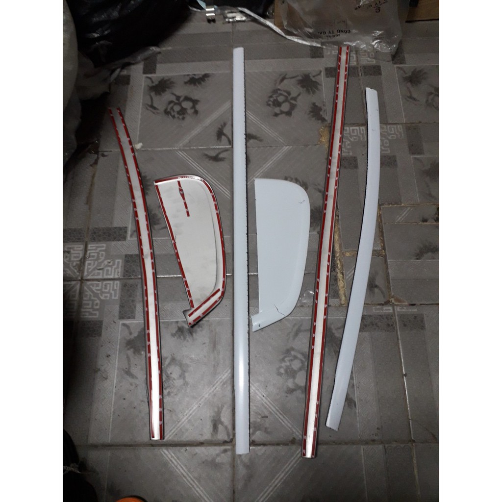 Bộ nẹp viền chân kính inox xe Mitsubishi Triton form 2019-2021