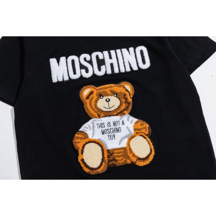 Áo Thun Chất Liệu Vải Cotton Tay Ngắn Có Thêu Hoạ Tiết Moschino