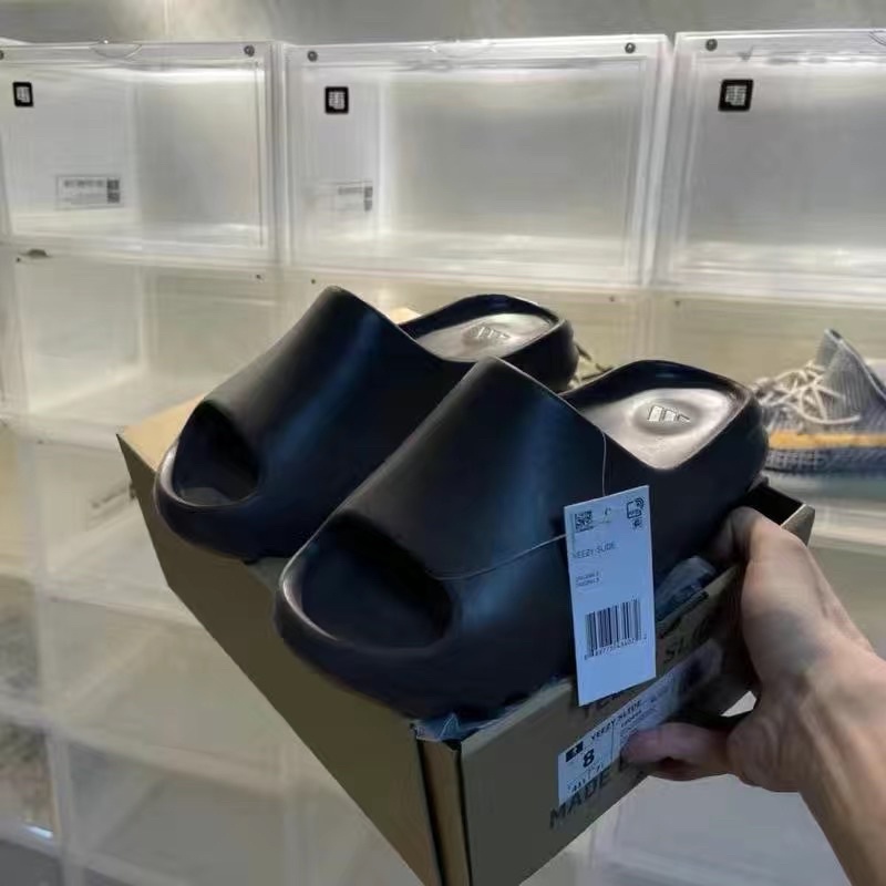 Dép Y:EE:ZY A:DI:DAS đủ box đủ tag 1 : 1