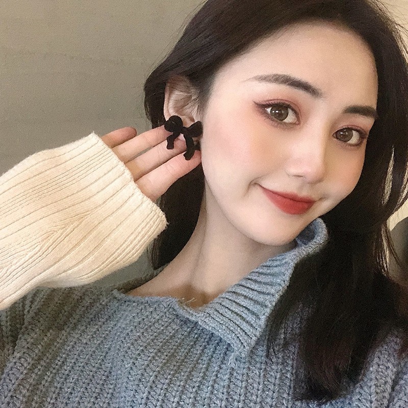 Bông tai hình nơ trái tim màu đen bằng bạc 925 thời trang thu đông cho nữ