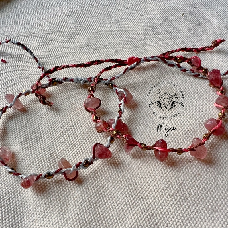 Vòng tay đan dây handmade đá thô màu hồng đỏ dâu STRAWBERRY QUARTZ