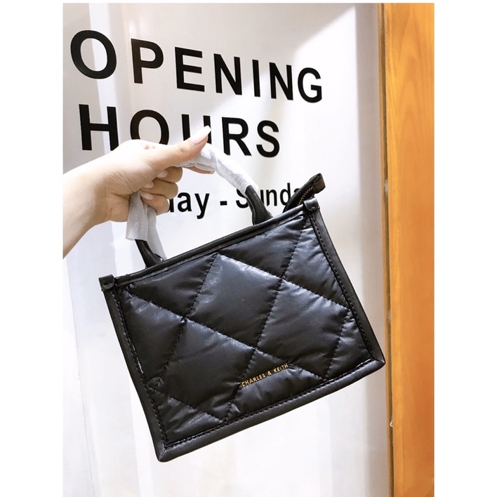 T718 - Túi da cnk vuông