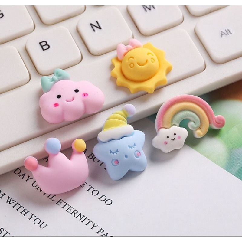 Charm mô hình trang trí dễ thương ,dính được, gắn ốp điện thoại, đồ dùng, chơi slime, có clip
