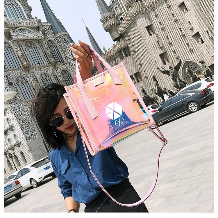 Túi xách hologram EXO đầy màu sắc