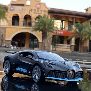Mô hình xe ô tô Bugatti DIVO Tỉ lệ 1:24