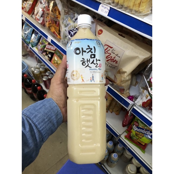 Nước gạo Hàn Quốc Woongjin 1.5 lít date 05/2022