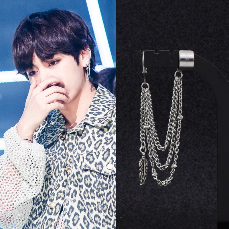 Khuyên tai BTS V kéo sợi 3 xích và lông vũ khuyên titan nam nữ unisex BTS không gỉ