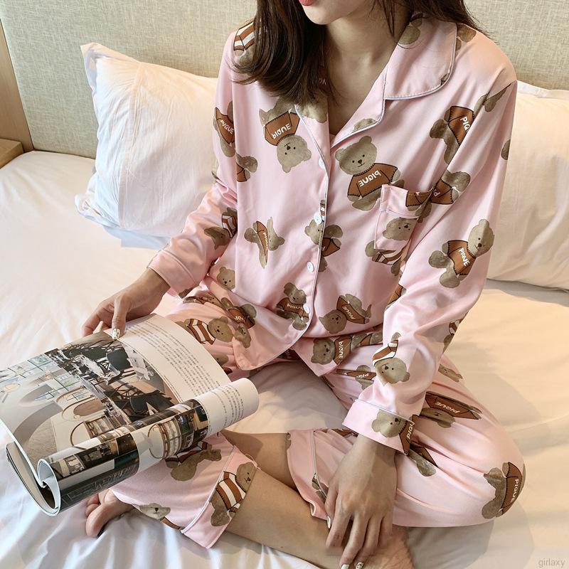 Set đồ ngủ gồm áo tay dài và quần dài in họa tiết hoạt hình phong cách Hàn Quốc xinh xắn cho nữ