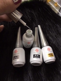 Cọ nét gel hoa hồng đen trắng