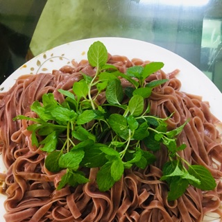 Bún/ phở gạo lứt đỏ huyết rồng