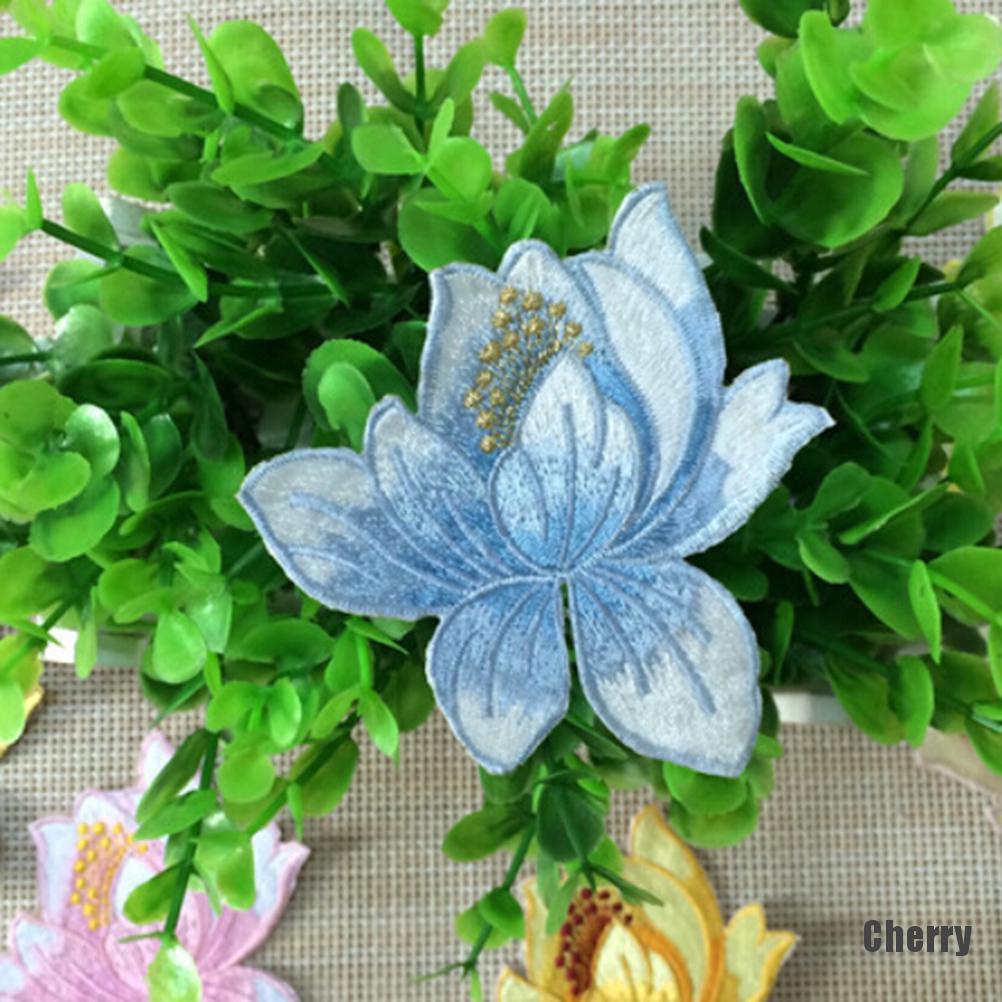 Sticker ủi họa tiết thêu hình hoa sen xinh xắn