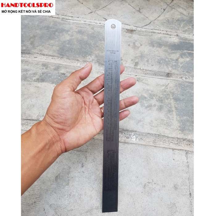300mm Thước thép thẳng D0019-300 C-MART