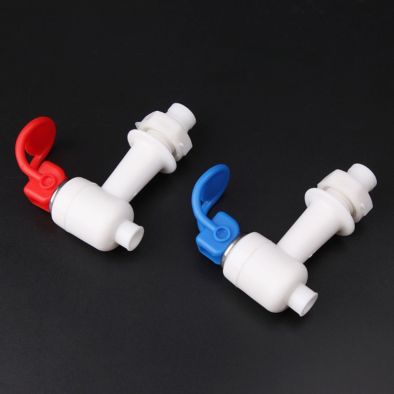 Bộ 2 vòi nước chất liệu nhựa tiện dụng cho gia đình