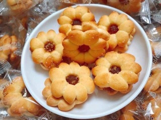 BÁNH HOA MAI NHÂN KHỚM [500g]