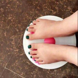Dụng cụ xoay eo massage chân thông minh, giá đẹp.