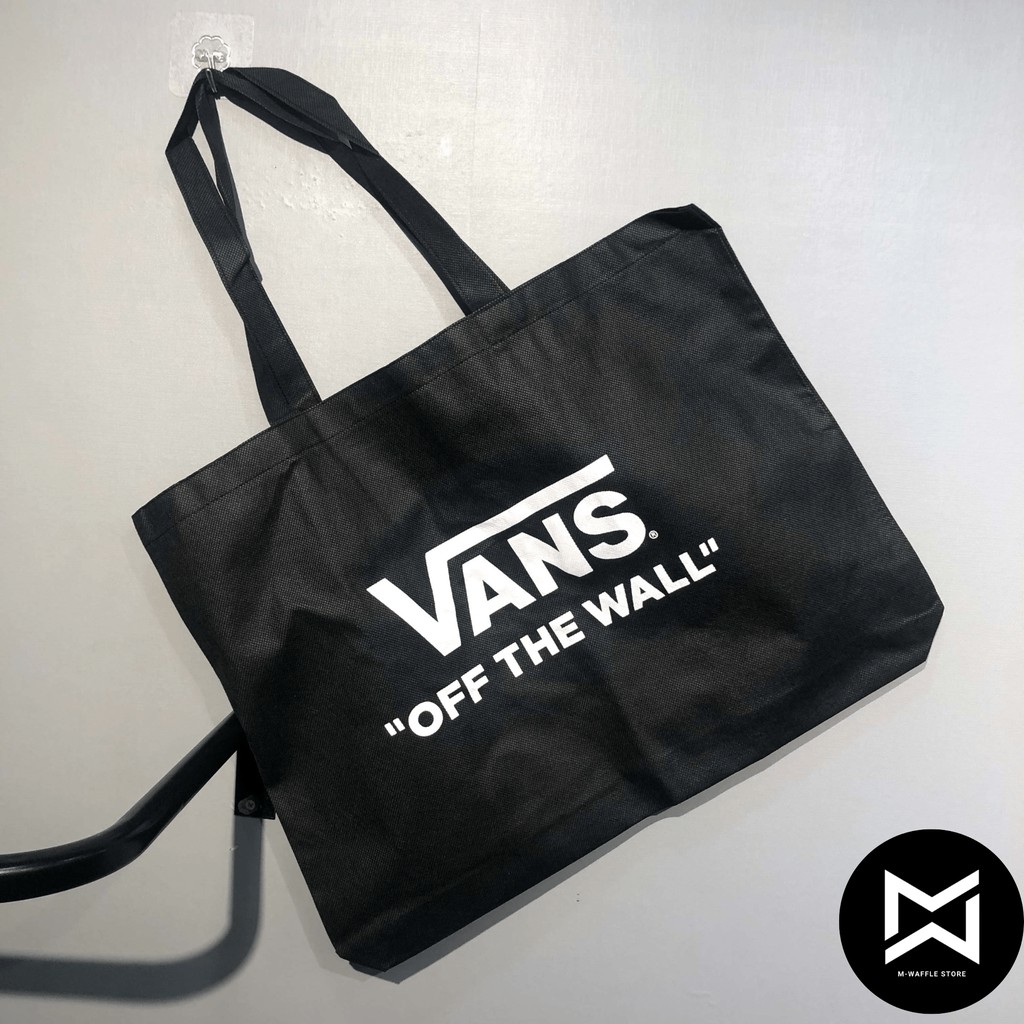 (𝗖𝗵𝗶́𝗻𝗵 𝗵𝗮̃𝗻𝗴) Túi Vải Tote Vans date 2021