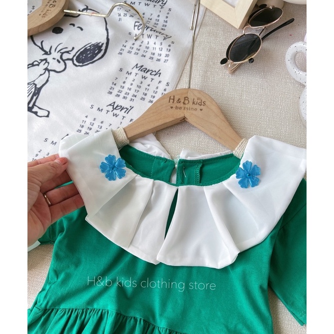 Váy xinh cổ trắng phối hoa xanh cho bé gái