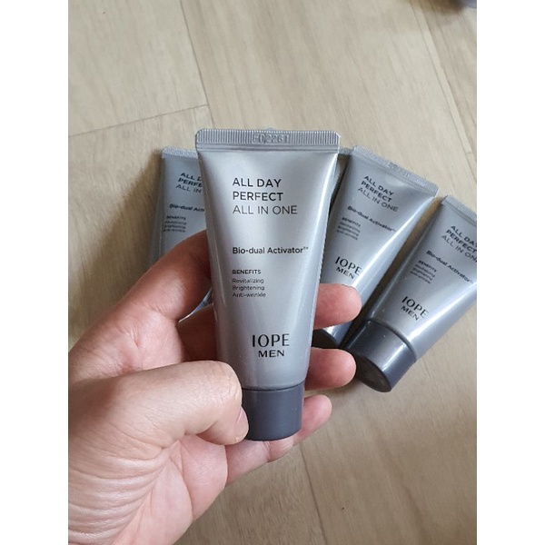 (1+1)Kem dưỡng 1 bước iope cho nam 30ml