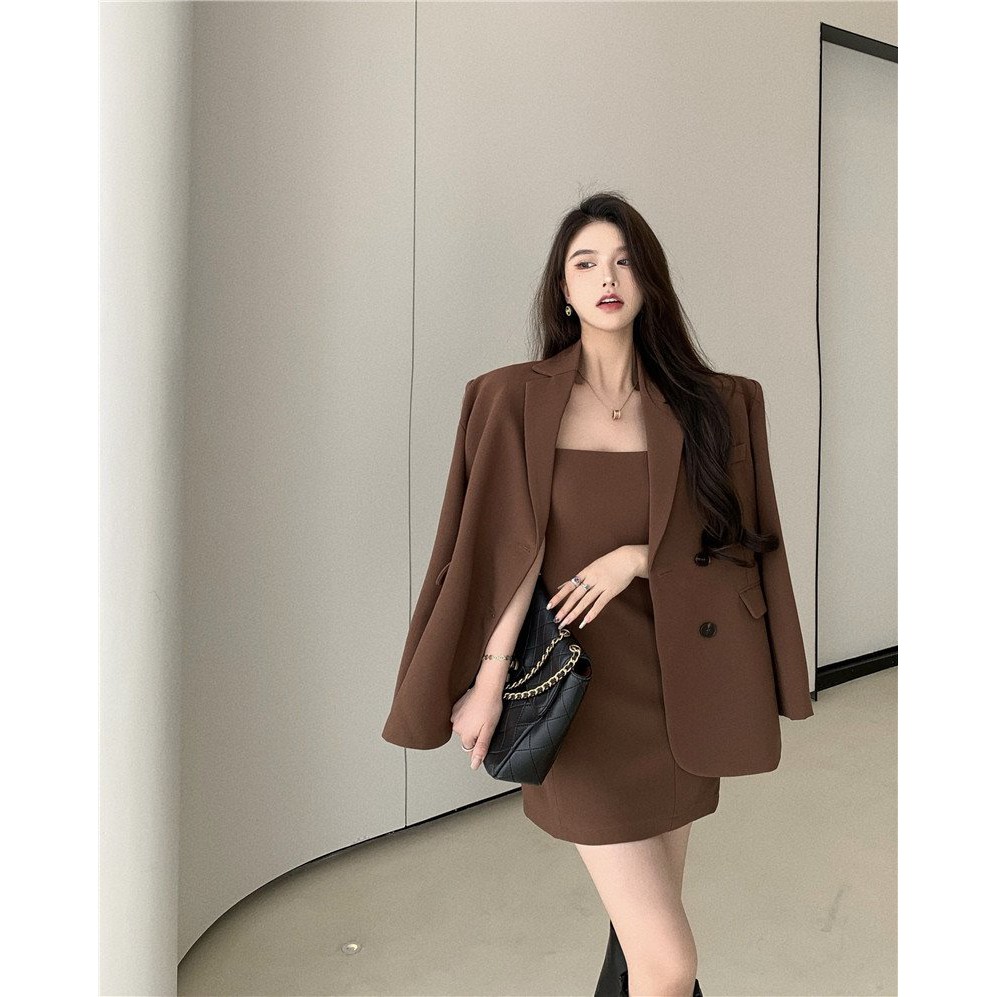 Set blazer + đầm hai dây màu nâu tây SET115