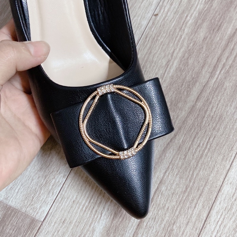 Giày cao gót 7cm gót vuông kiểu dáng công sở da lì vòng đá sang trọng.(ẢNH TỰ CHỤP)